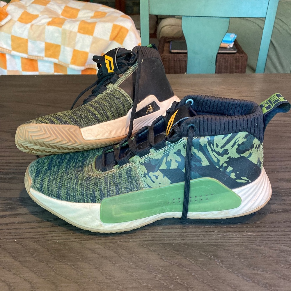 Adidas Dame 5